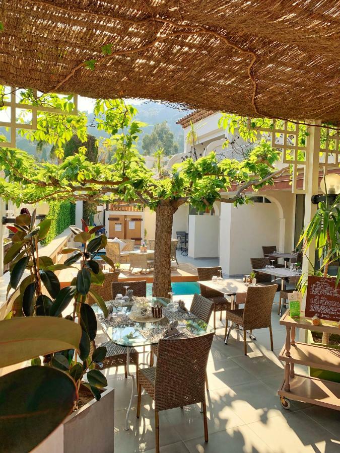 Hotel Beau Soleil Le Lavandou Ngoại thất bức ảnh